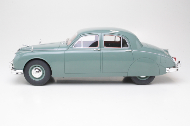 Jaguar 2.4 Mk1 1955, green