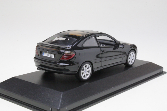 Mercedes C-Class Sport Coupe, musta