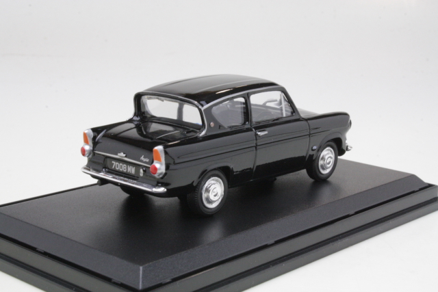 Ford Anglia 105E, black