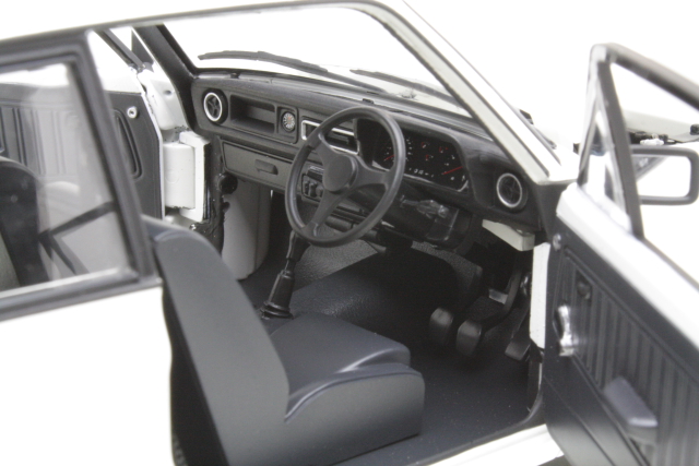 Ford Escort Mk2 RS1800 1975, white