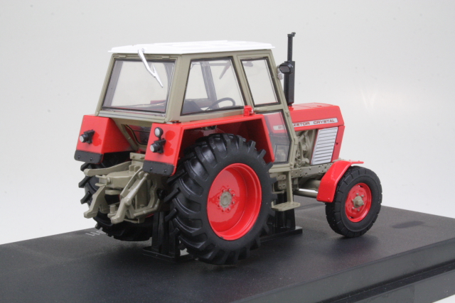 Zetor Crystal 8011 2wd, punainen - Sulje napsauttamalla kuva