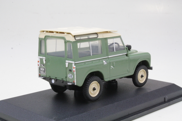 Land Rover Series IIA SWB Station Wagon, vaaleanvihreä