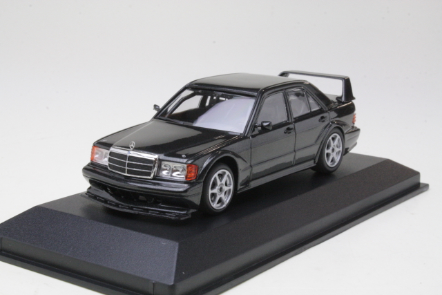 Mercedes 190E 2.5-16 Evo2 1990, musta - Sulje napsauttamalla kuva