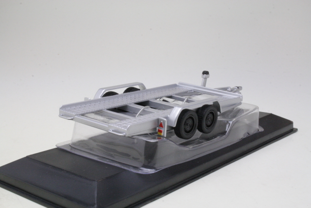 Autotrailer, silver