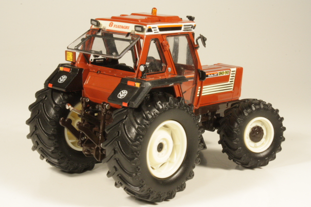 Fiatagri 180-90 DT 1984, tummanpunainen
