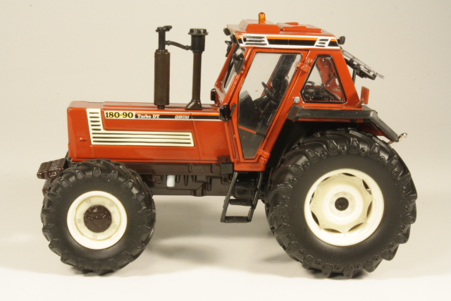 Fiatagri 180-90 DT 1984, tummanpunainen
