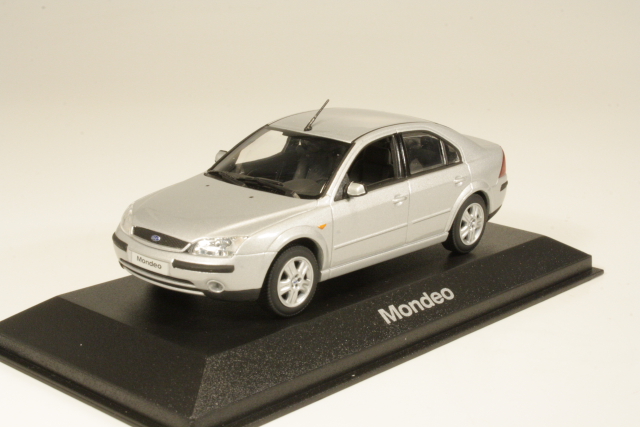 Ford Mondeo Mk3 5d 2001, silver - Click Image to Close