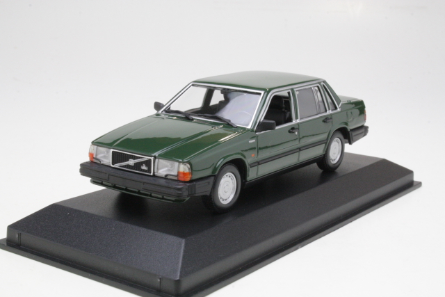 Volvo 740GL 1986, dark green