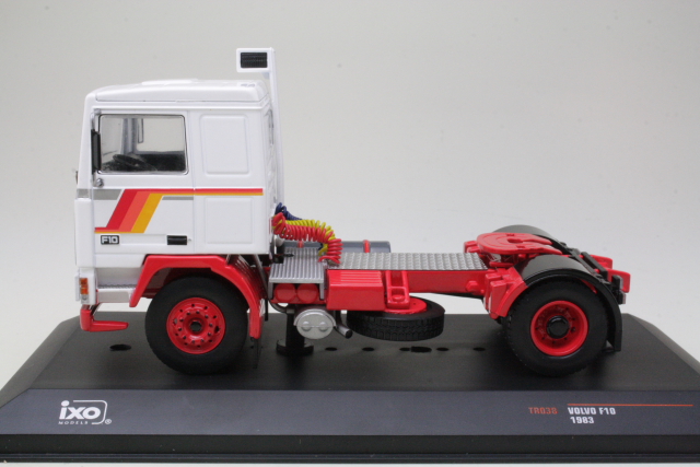 Volvo F10 1983, white/red