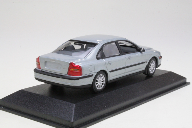 Volvo S80 2002, silver blue