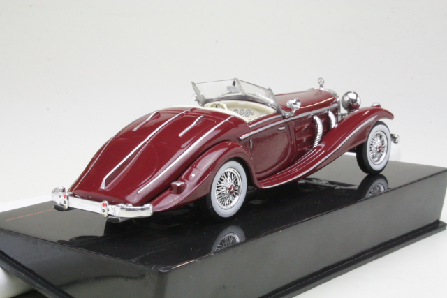 Mercedes 540K Special Roadster 1936, tummanpunainen