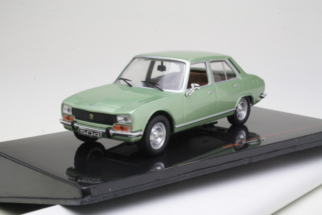 Peugeot 504 1969, green