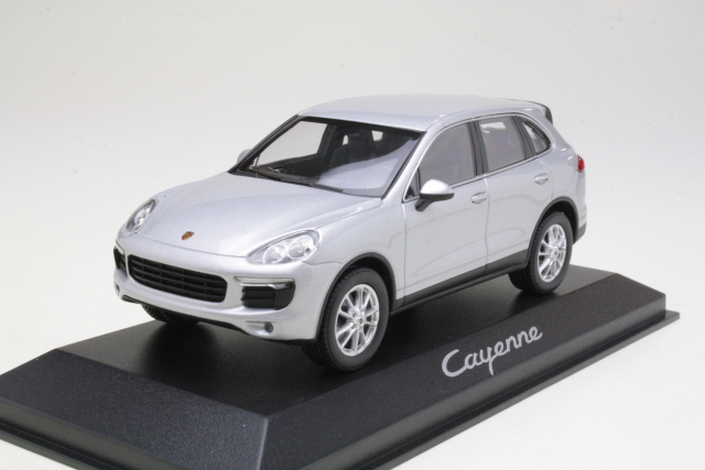 Porsche Cayenne 2014, hopea - Sulje napsauttamalla kuva