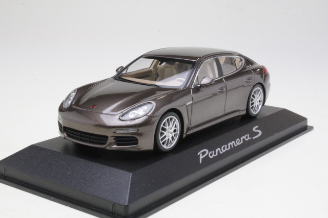 Porsche Panamera S 2013, brown