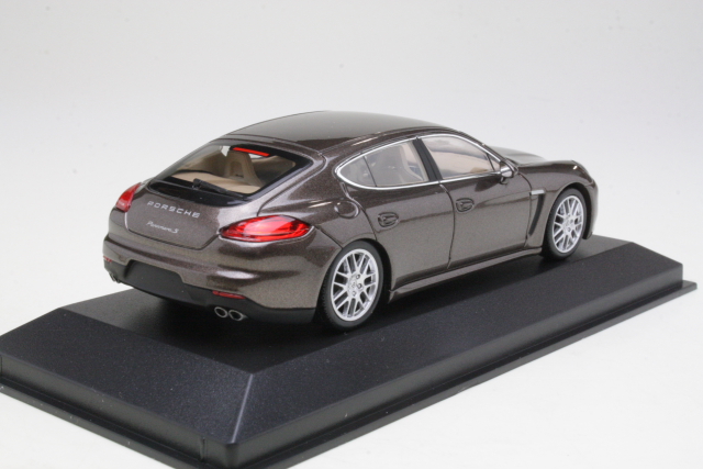Porsche Panamera S 2013, brown