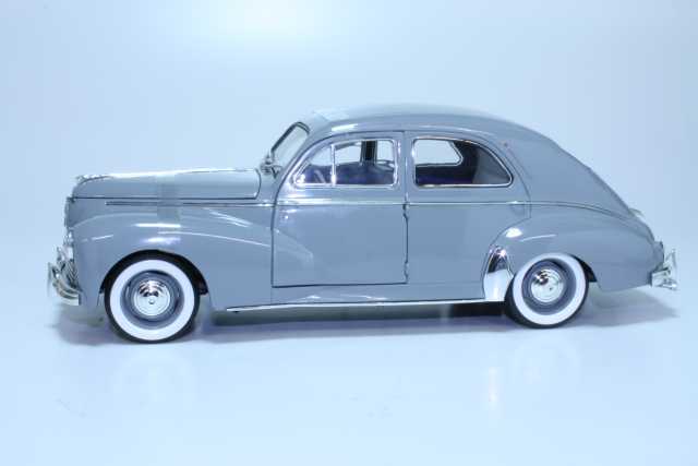 Peugeot 203 1954, harmaa