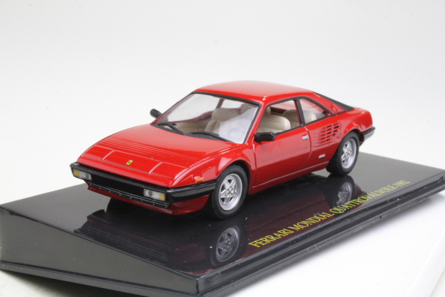 Ferrari Mondial Quattrovalvole 1982, punainen - Sulje napsauttamalla kuva