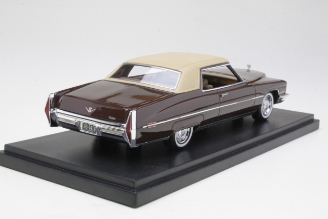 Cadillac Coupe DeVille 1972, ruskea
