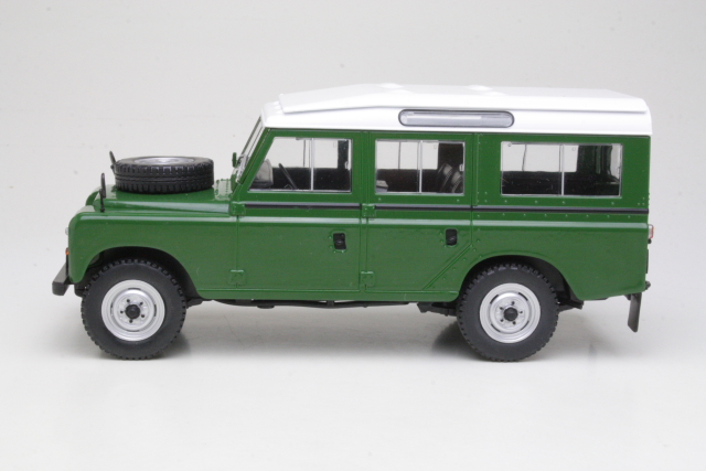 Land Rover Series III 109 1980, vihreä - Sulje napsauttamalla kuva