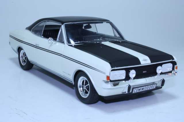 Opel Commodore A GS/E 1970, valkoinen