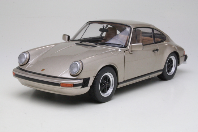 Porsche 911 Carrera 3.2 1977, pronssi - Sulje napsauttamalla kuva