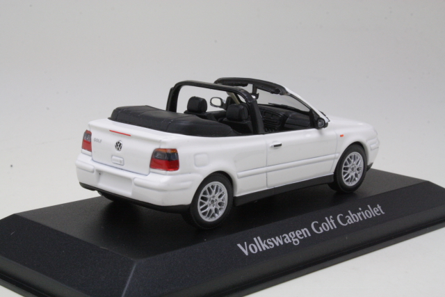 VW Golf 4 Cabriolet 1998, valkoinen - Sulje napsauttamalla kuva