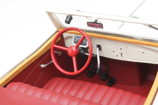 Citroen Traction Avant 11B Cabriolet 1939, valkoinen