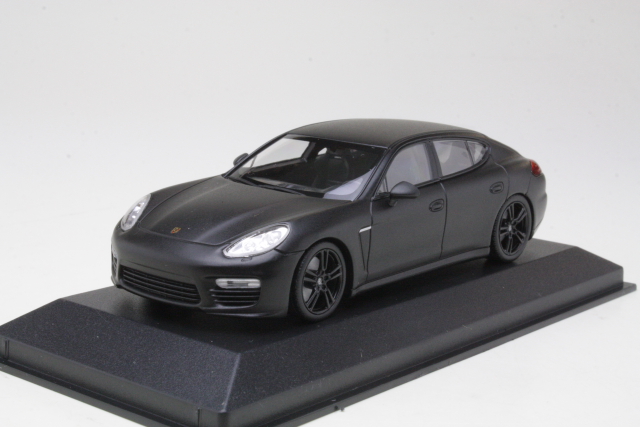 Porsche Panamera Turbo S 2013, matt black