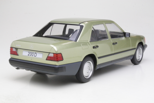Mercedes 200D (w124) 1984, vaaleanvihreä