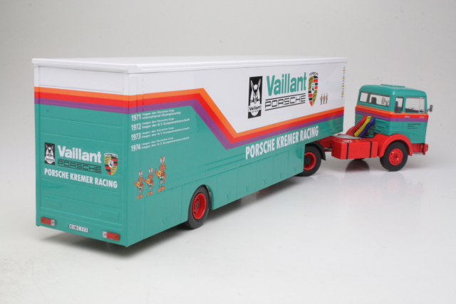 Mercedes LPS1632 1981 "Kremer Racing Transport"