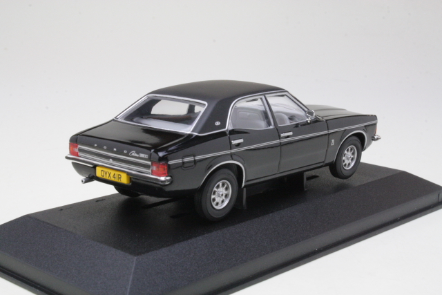 Ford Cortina Mk3 2000E, black