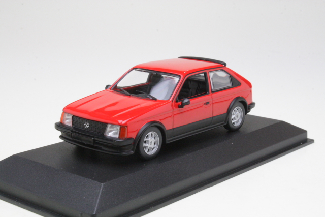 Opel Kadett D SR 1982, punainen - Sulje napsauttamalla kuva