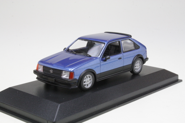 Opel Kadett D SR 1982, sininen - Sulje napsauttamalla kuva