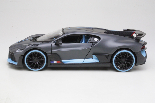 Bugatti Divo Sport 2018, black