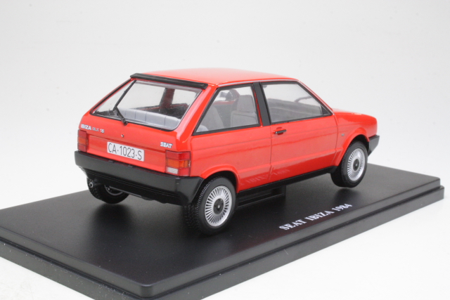 Seat Ibiza Mk1 1.5 GLX 1984, punainen - Sulje napsauttamalla kuva