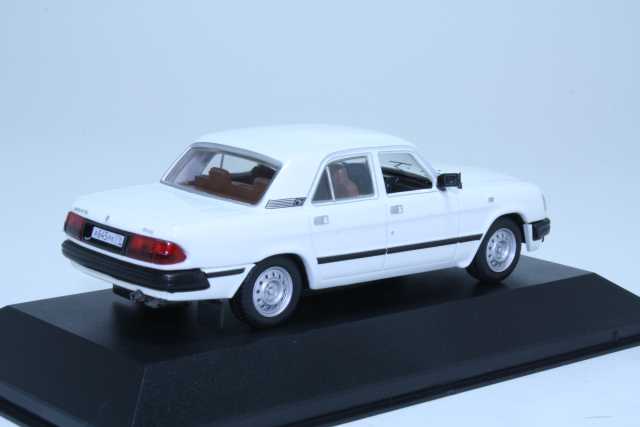 GAZ 3110 1997, white