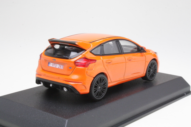 Ford Focus RS 2018, oranssi - Sulje napsauttamalla kuva