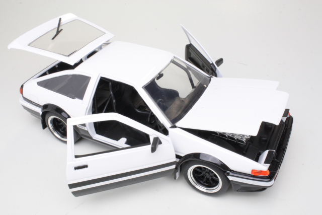 Toyota Sprinter Trueno (AE86) 1986, white - Click Image to Close