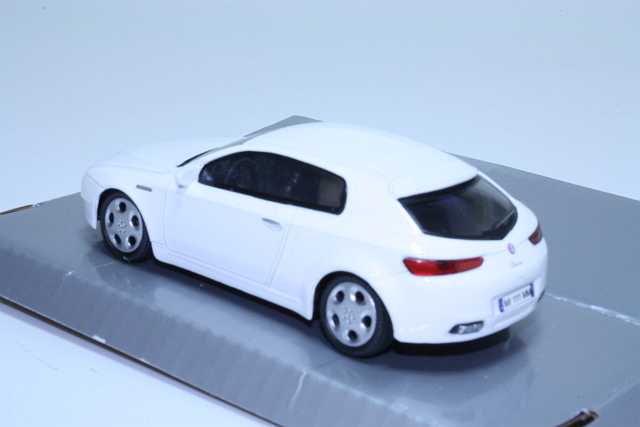 Alfa Romeo Brera 2006, white