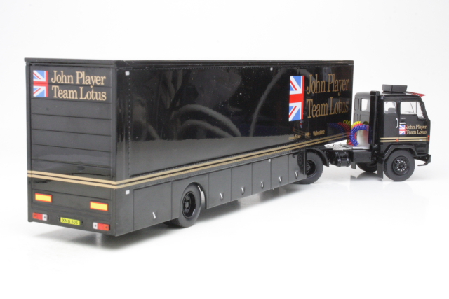 Volvo F88 "John Player Team Lotus" - Sulje napsauttamalla kuva