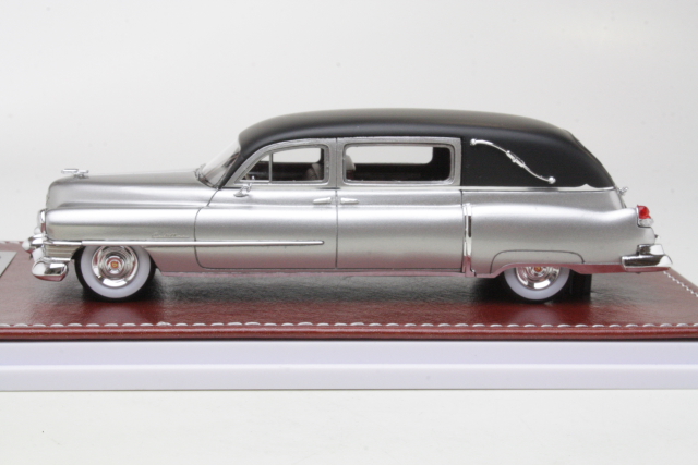 Cadillac Superipor Landaulet 1951 "Hearse" - Sulje napsauttamalla kuva