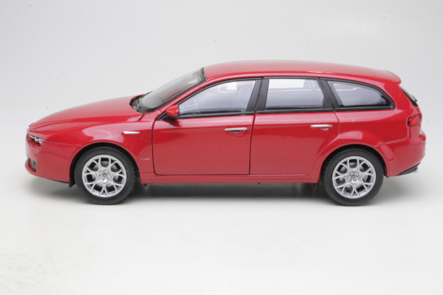 Alfa Romeo 159 Sportwagon 2005, punainen