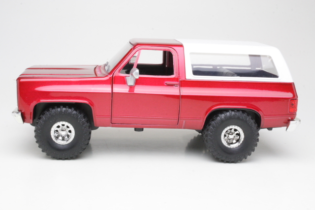 Chevrolet Blazer K5 1980, punainen - Sulje napsauttamalla kuva