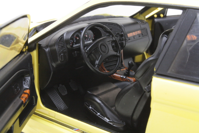 BMW M3 (e36) Coupe 1994, yellow