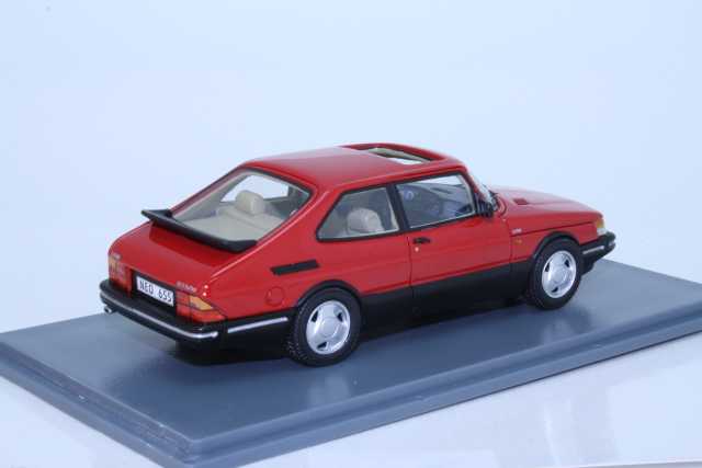 Saab 900 Turbo 16S 1992, punainen