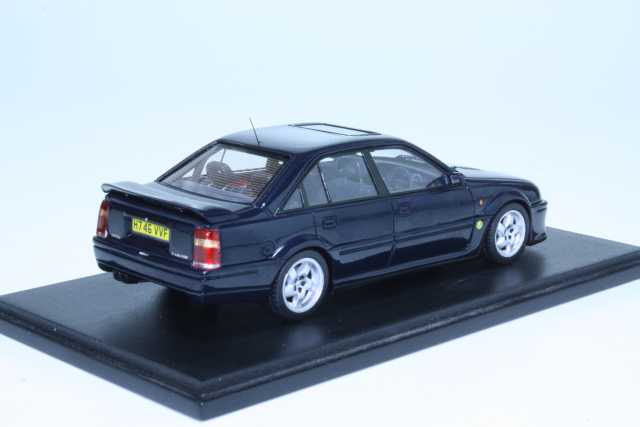 Lotus Carlton 1990, tummanvihreä