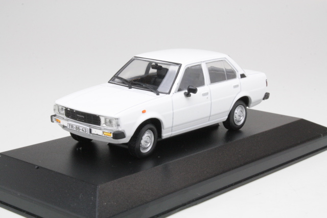 Toyota Corolla E70 1979, valkoinen