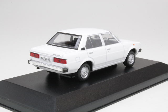 Toyota Corolla E70 1979, valkoinen - Sulje napsauttamalla kuva