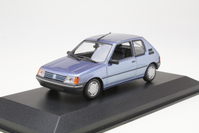 Peugeot 205 1990, sininen - Sulje napsauttamalla kuva