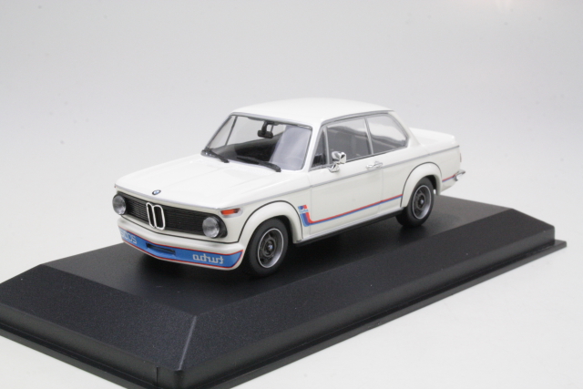 BMW 2002 Turbo 1973, valkoinen - Sulje napsauttamalla kuva